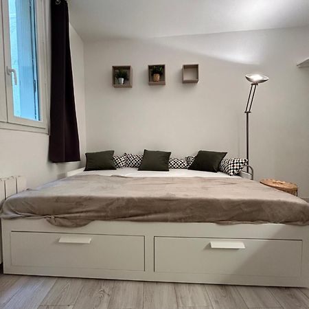 Au Charme Des Carmes - T1 Sur Cour - Metro A & B Apartment Toulouse Exterior photo